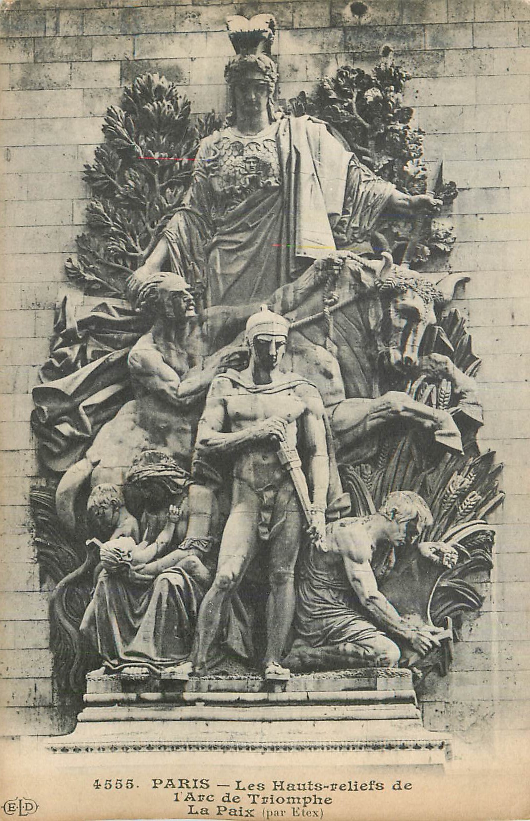 CPA Paris Les Hauts Reliefs de l'Arc de Triomphe La Paix