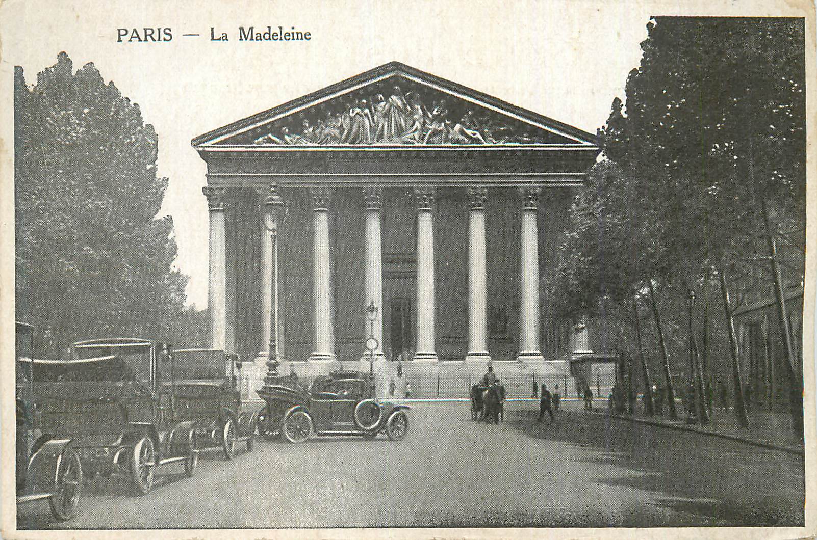 CPA Paris La Madeleine Automobile