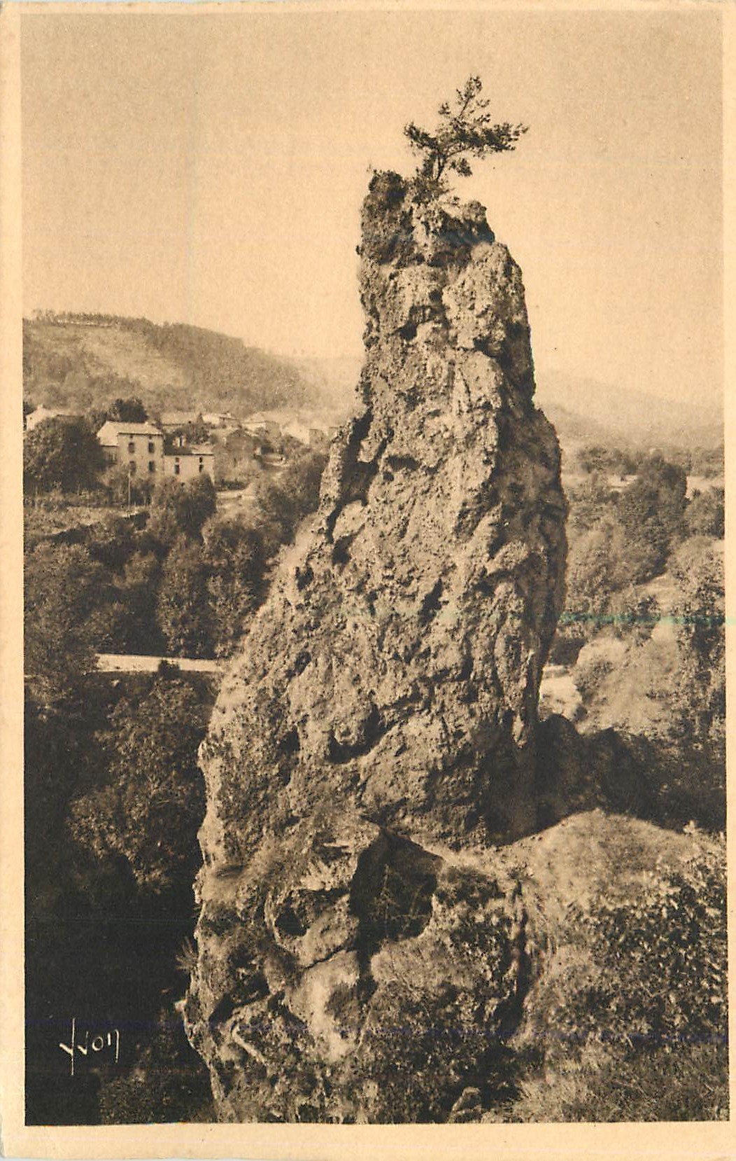 Roche du Lion — vue panoramique — Lion (éditeur)