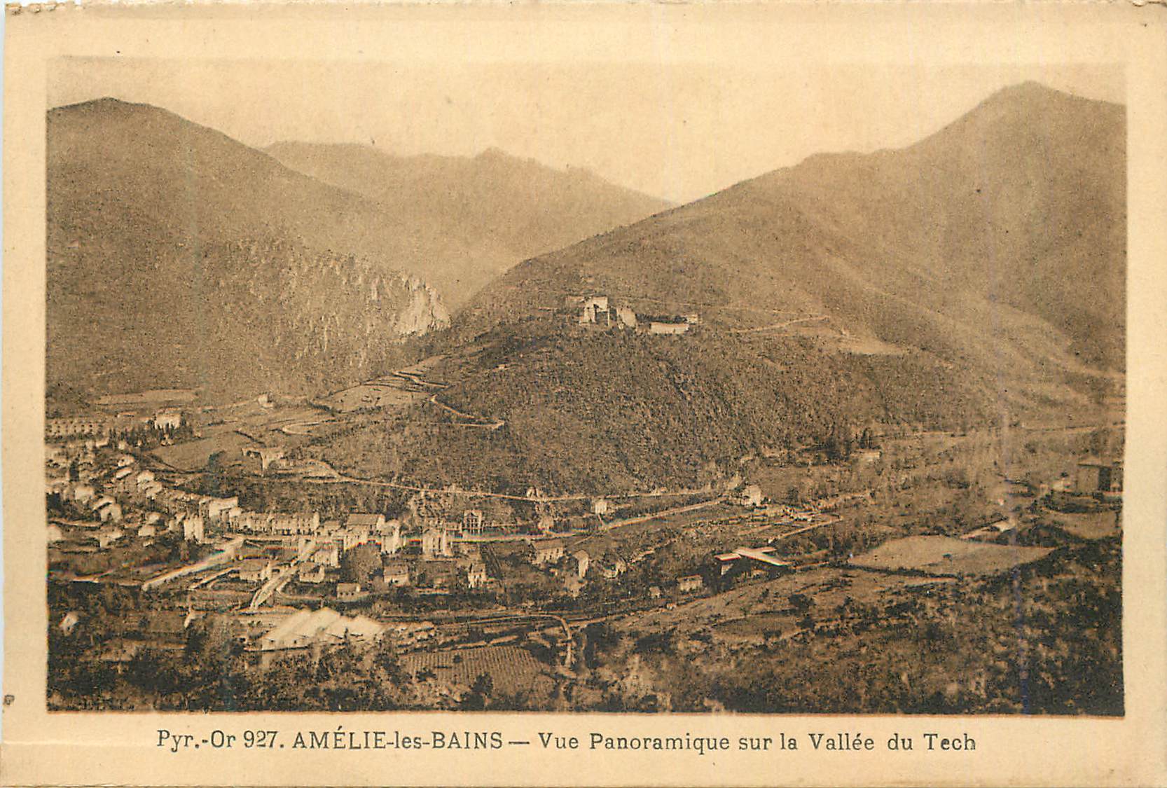 CPA Amelie les Bains Vue Panoramique sur la Vallee du Tech