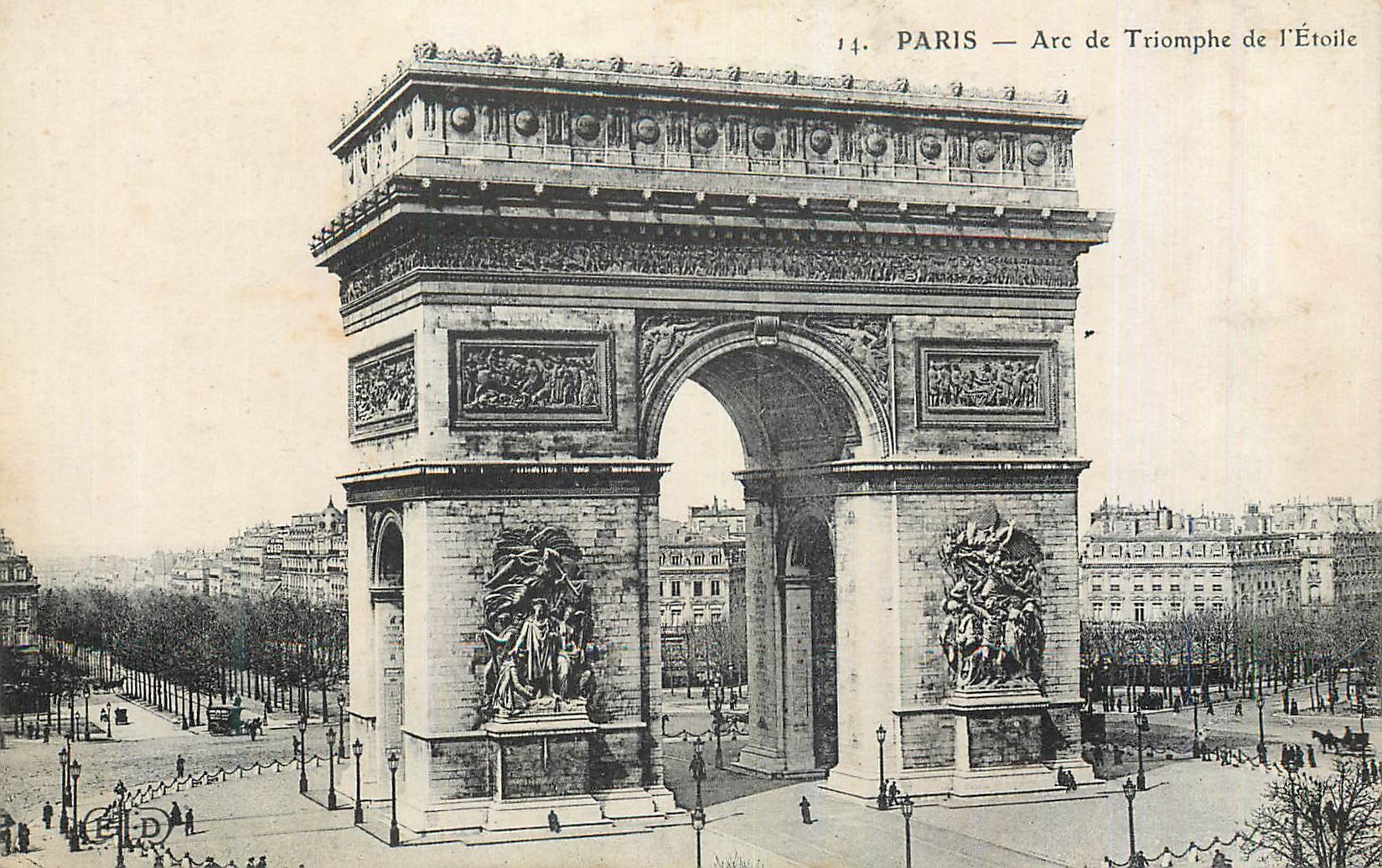 CPA Paris L'Arc de Triomphe de l'Etoile