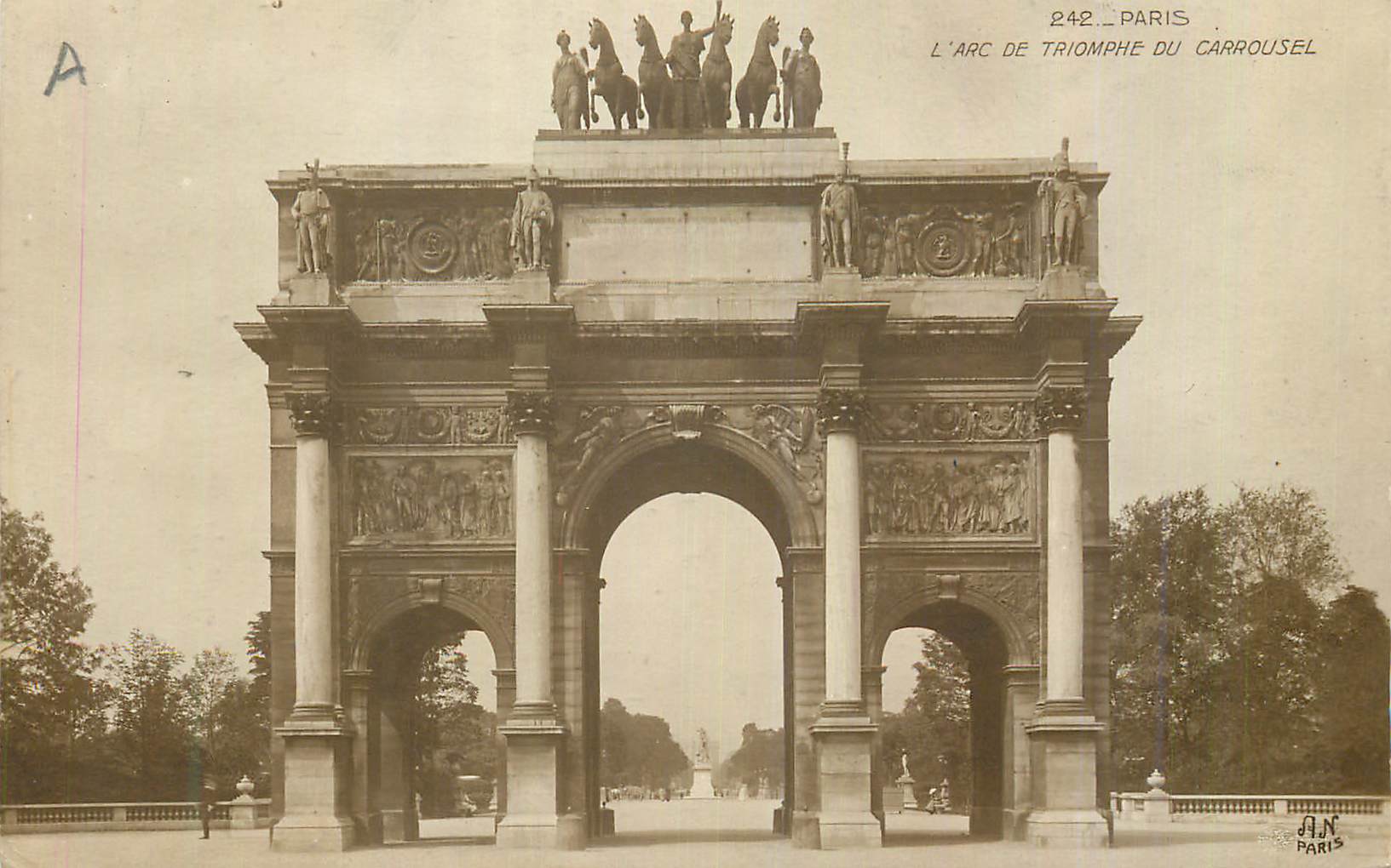 CPA Paris L'Arc de Triomphe du Carrousel