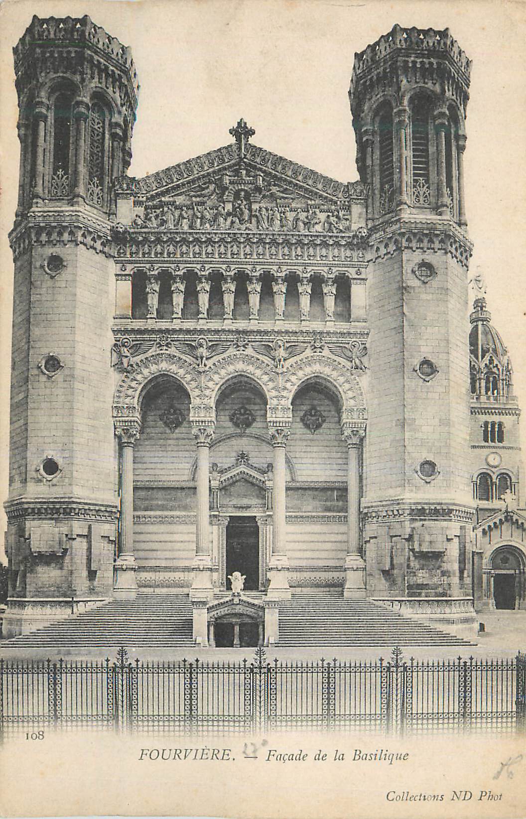 CPA Fourviere Facade de la Basilique