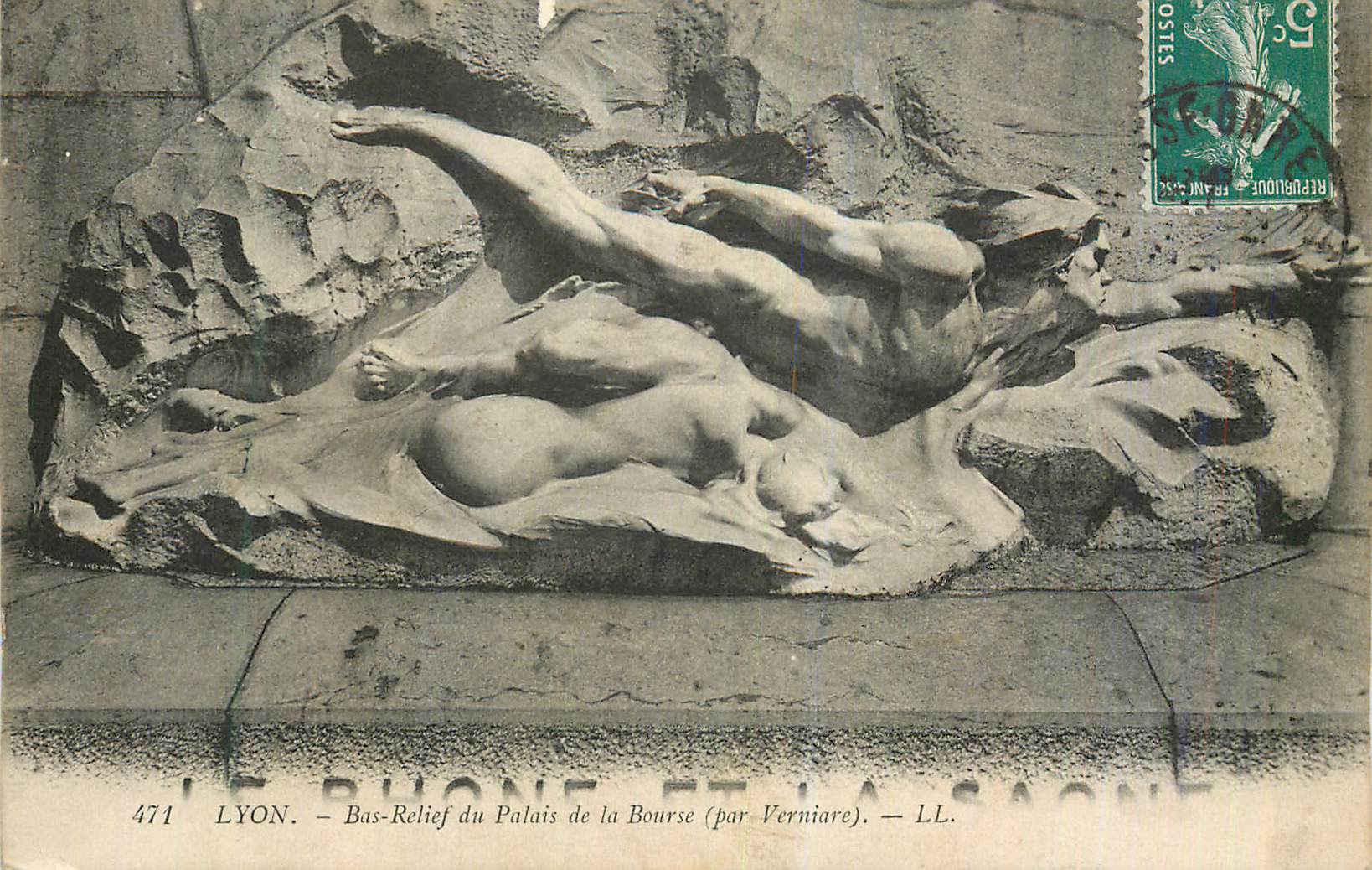 CPA Lyon Bas Relief du Palais de la Bourse (par Verniare