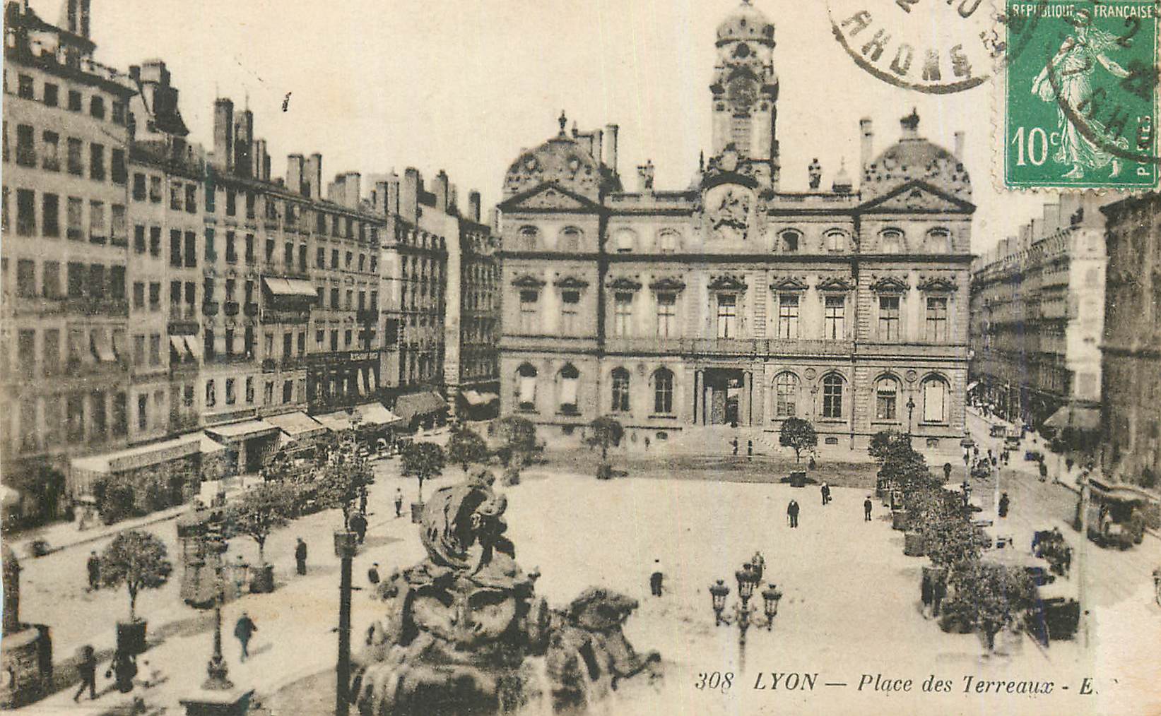 CPA Lyon Place des Terreaux