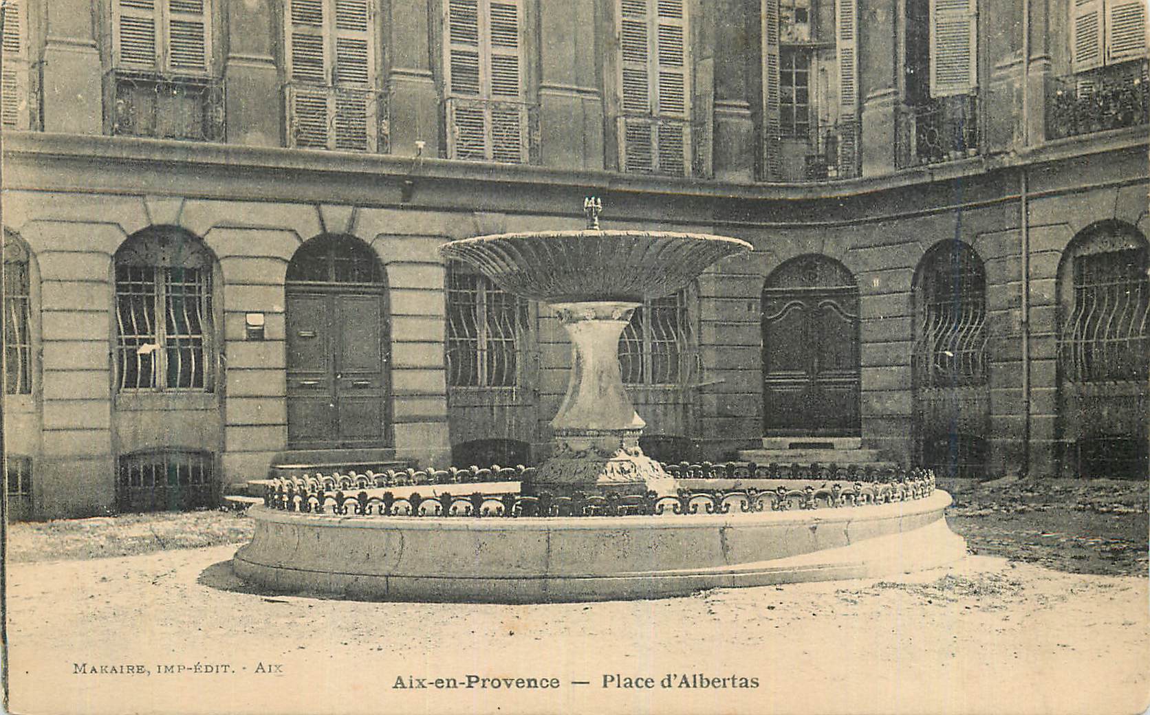 CPA Aix en Provence Place d'Albertas