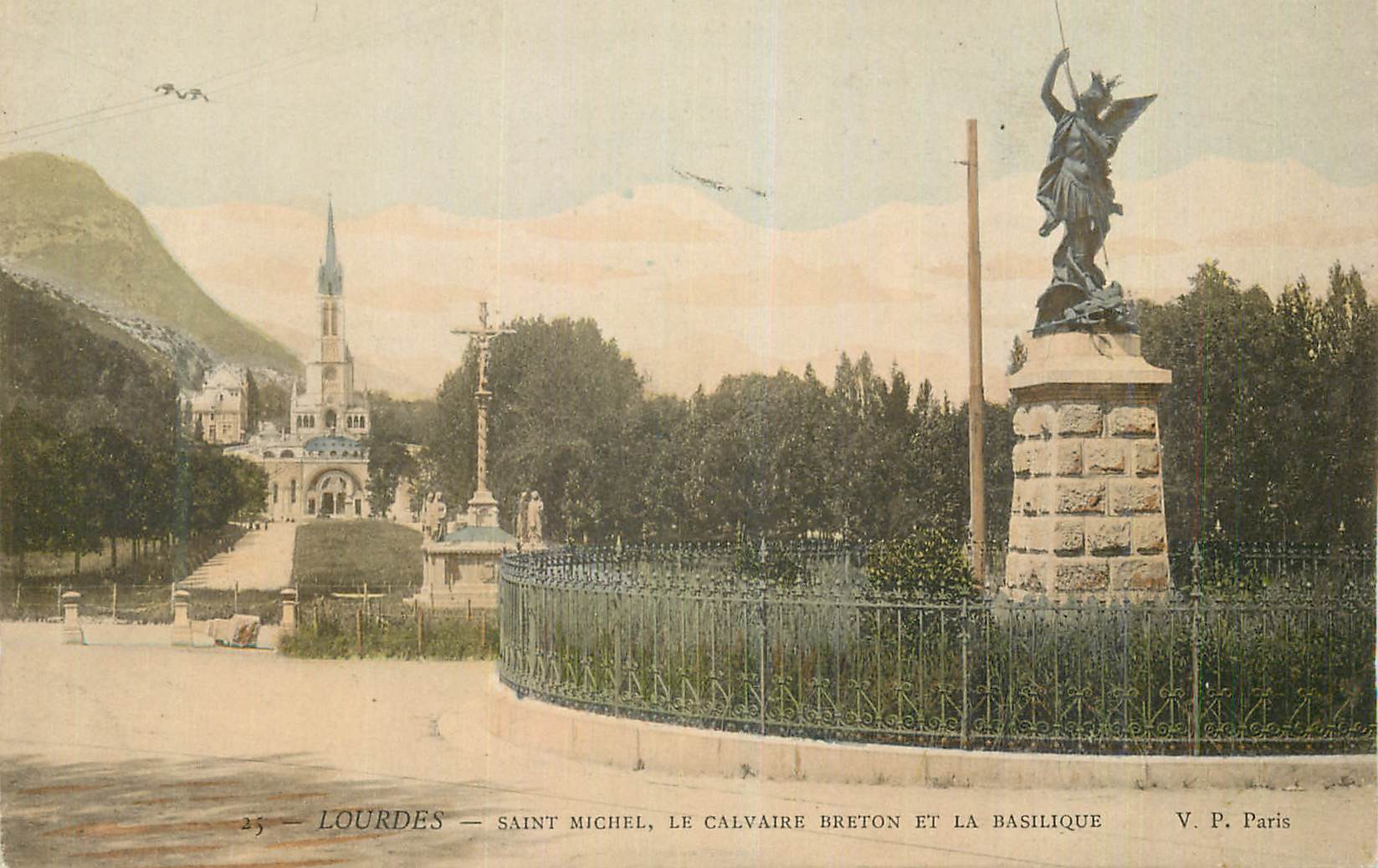 Lourdes — Saint Michel, le Calvaire Breton et la Basilique — V.P. Paris