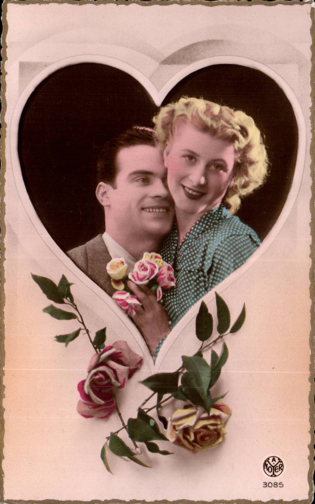 CPA Fantaisie Femme Couple Coeur