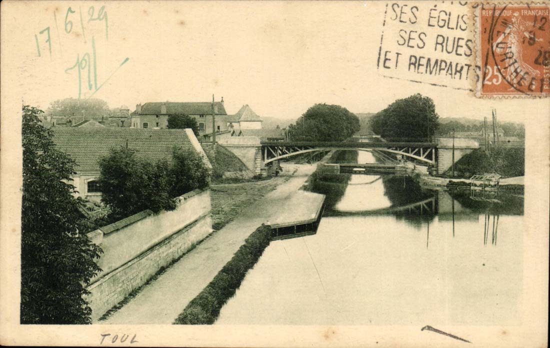 Toul CPA le canal et l'arsenal