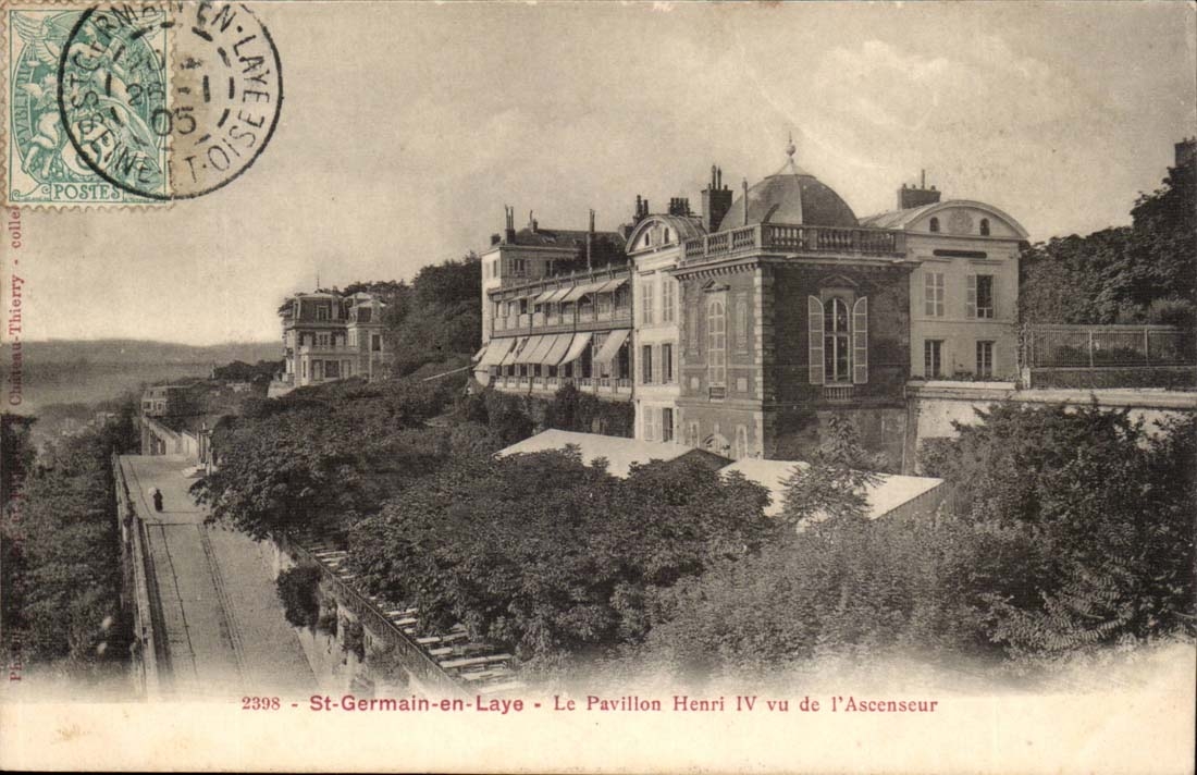 St-Germain-en-Laye - Le Pavillon Henri IV vu de l'Ascenseur — Éditeur : Château-Thierry, n° 2398
