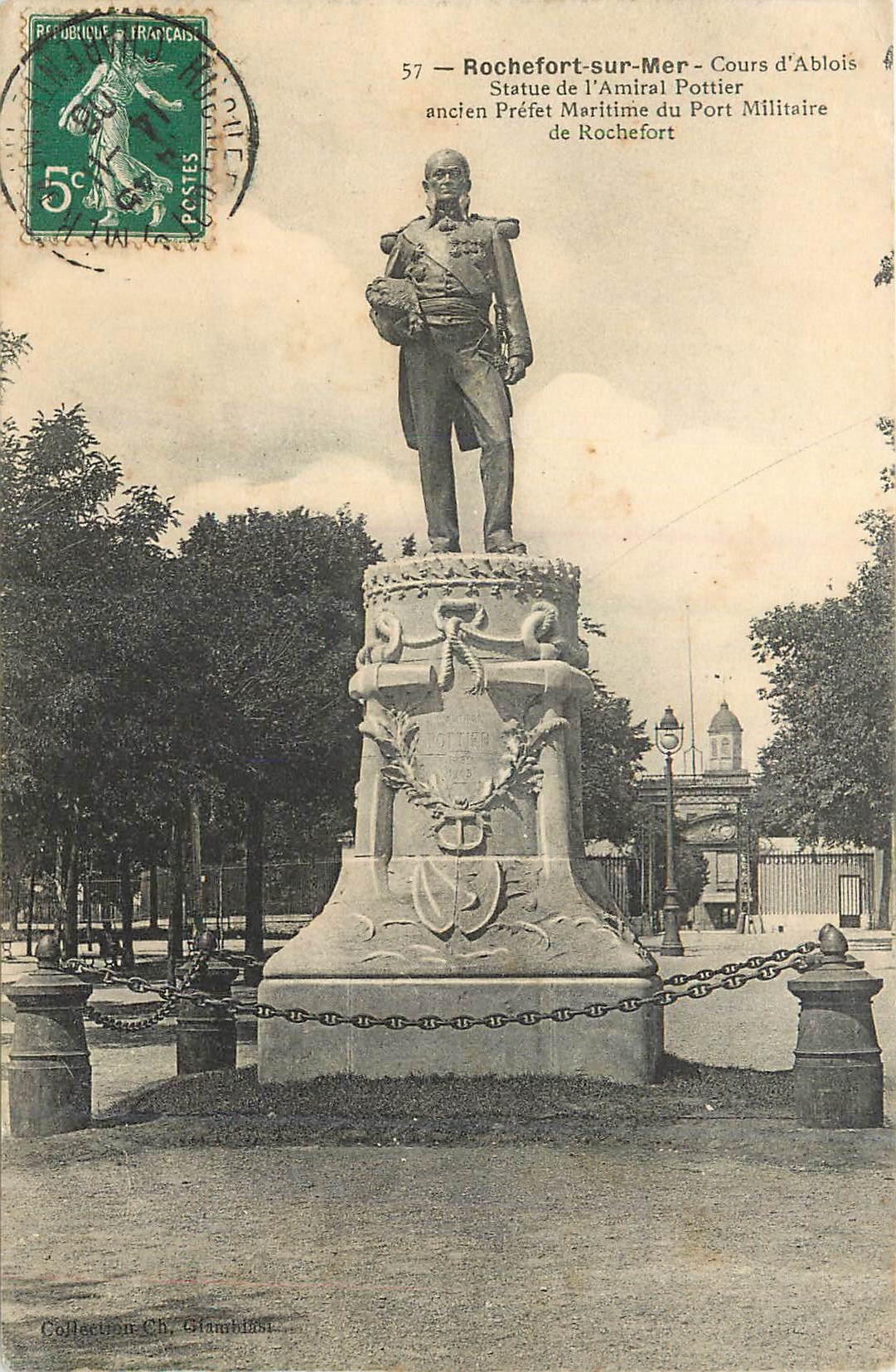 CPA Rochefort sur Mer Cours d'Ablois Statue de l'Amiral Pottier