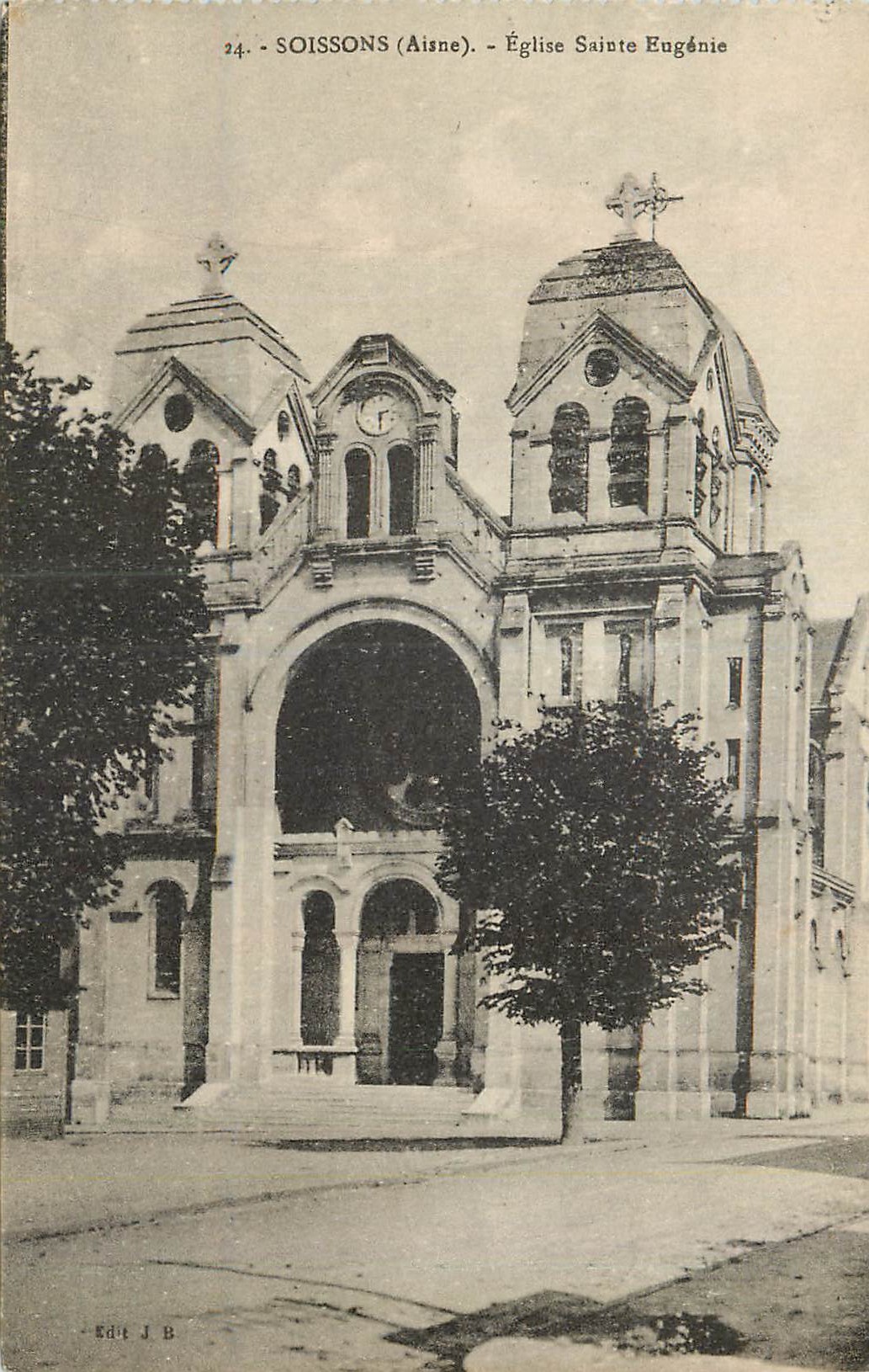 CPA Soissons (Aisne) Eglise Sainte Eugenie