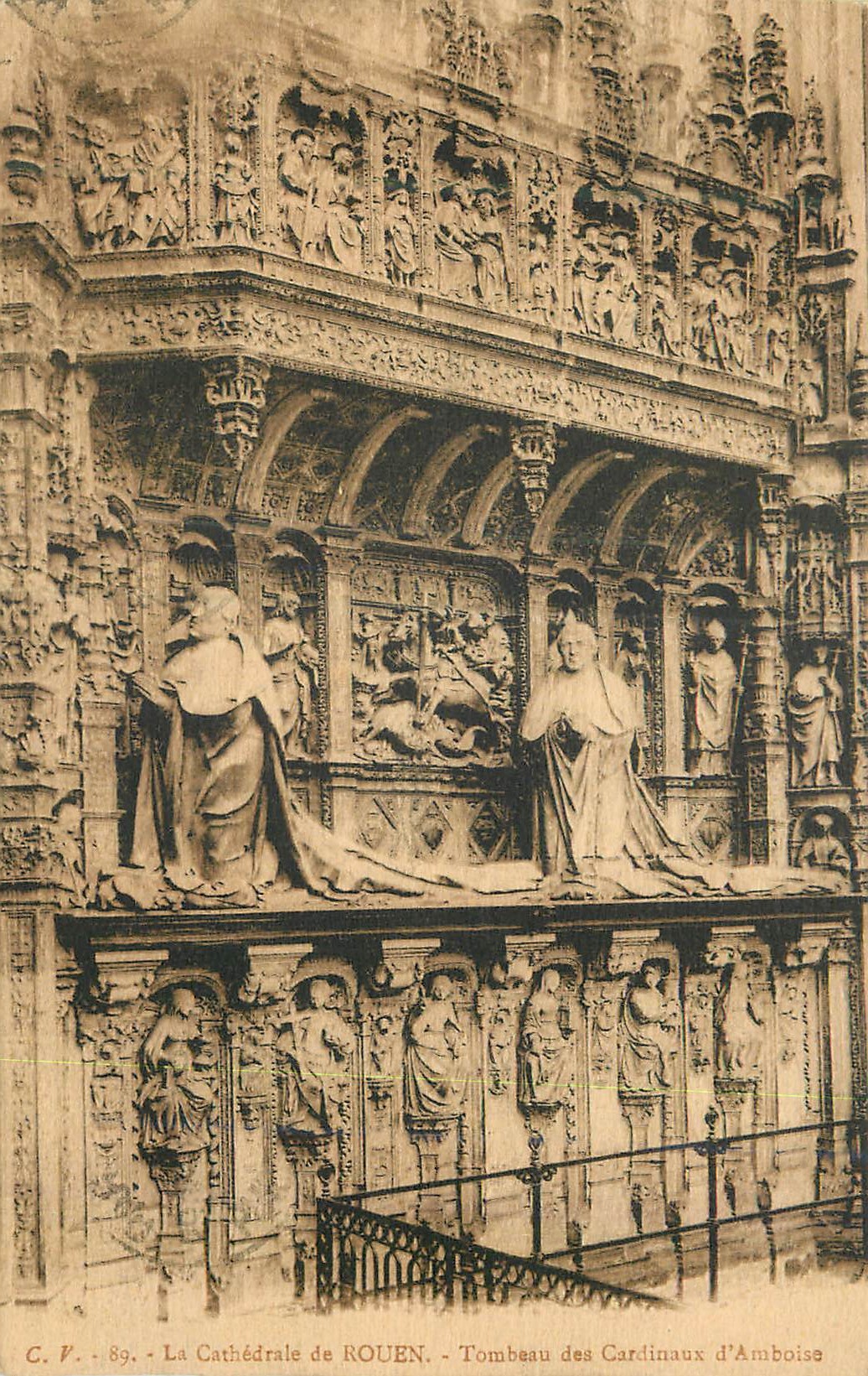 CPA La Cathedrale de Rouen Tombeau des Cardinaux d'Amboise