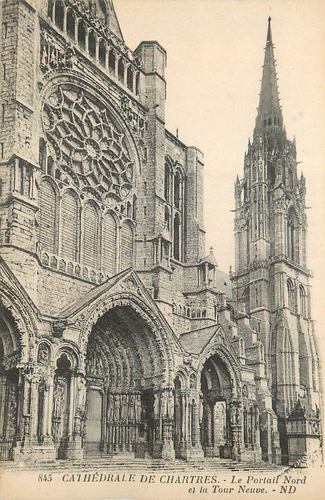 CPA Cathedrale de Chartres Le Portail Nord et la Tour Neuve