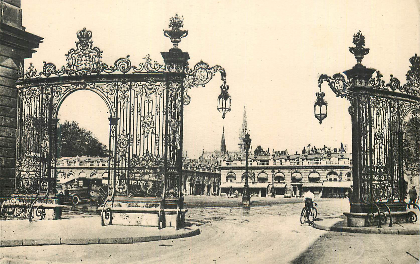 CPA Nancy Place Stanislas Grilles de Jean Lamour