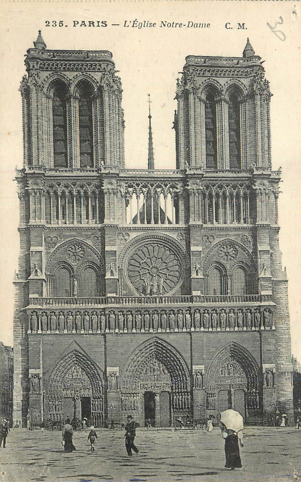CPA Paris L'Eglise Notre Dame