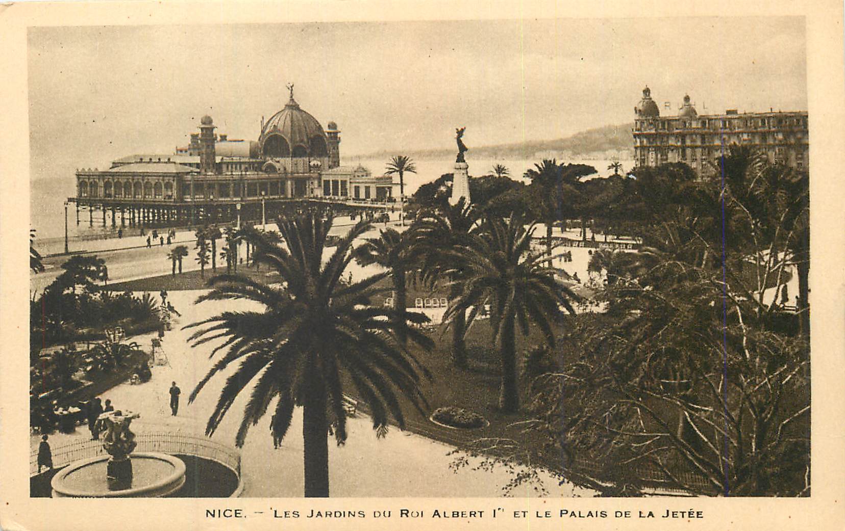 CPA Nice Les Jardins du Roi Albert Ier et le Palais de la Jetee