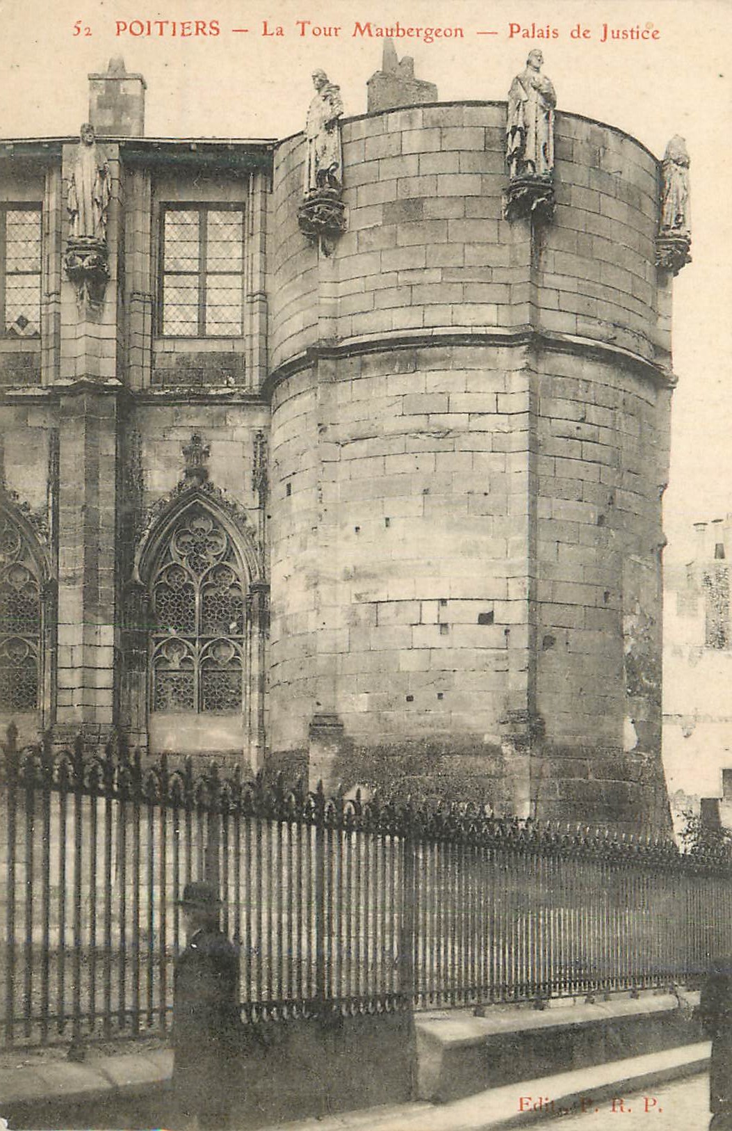 Poitiers — La Tour Maubergeon — Palais de Justice