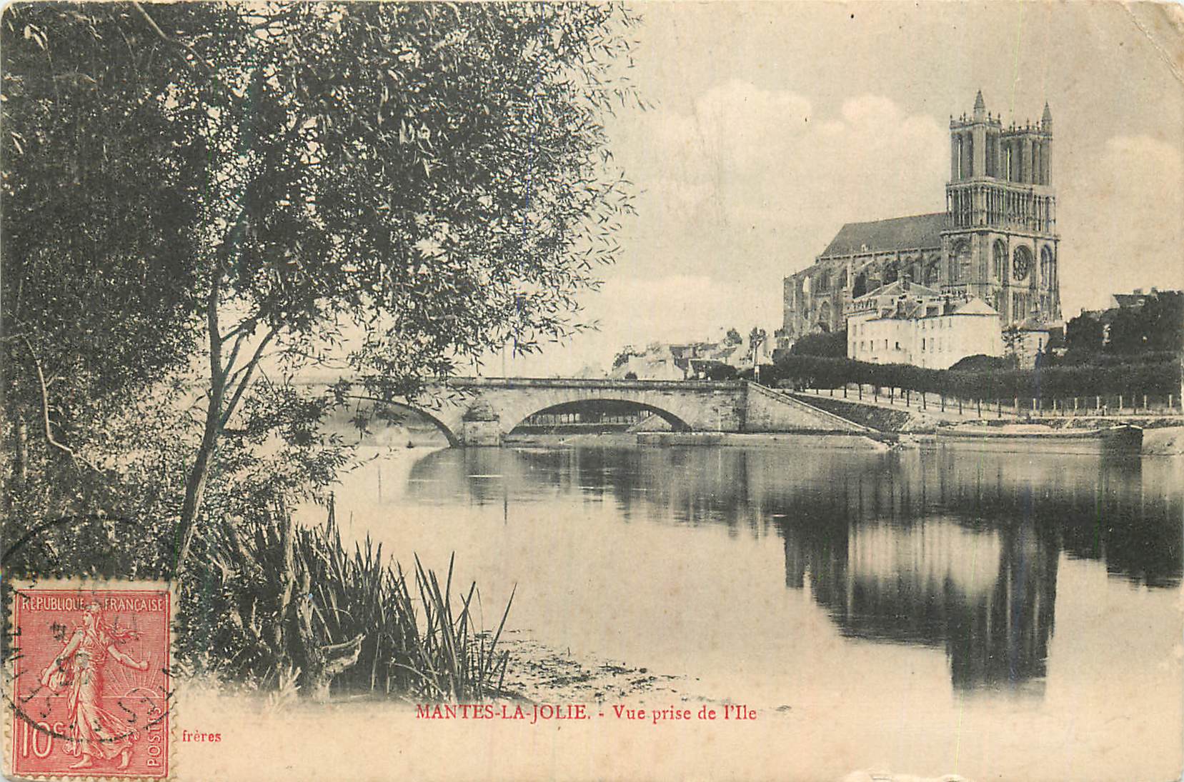 CPA Mantes La Jolie Vue prise de l'Ile
