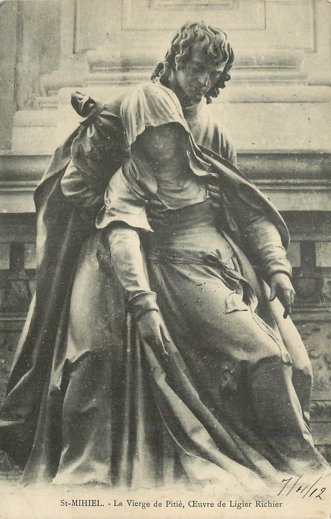 CPA St Mihiel La Vierge de Pitie Oeuvre de Ligier Richier