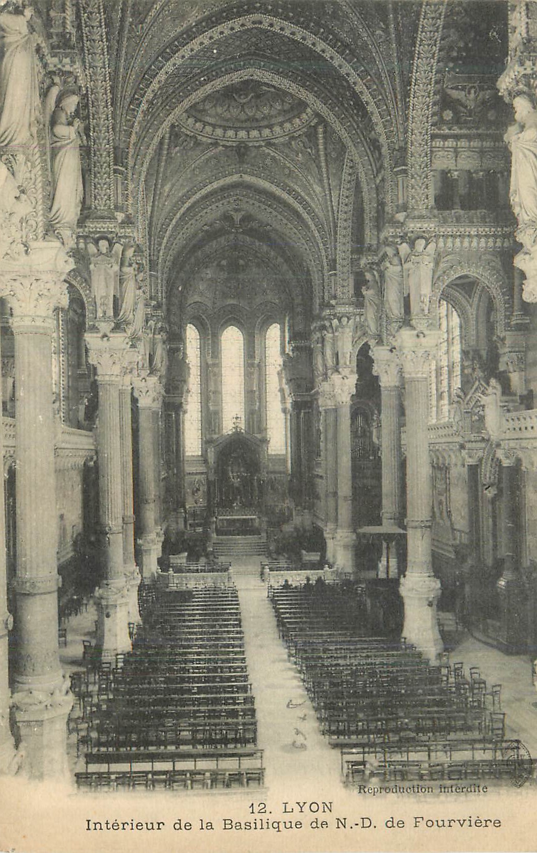 CPA Lyon Interieur de la Basilique de N D de Fourviere
