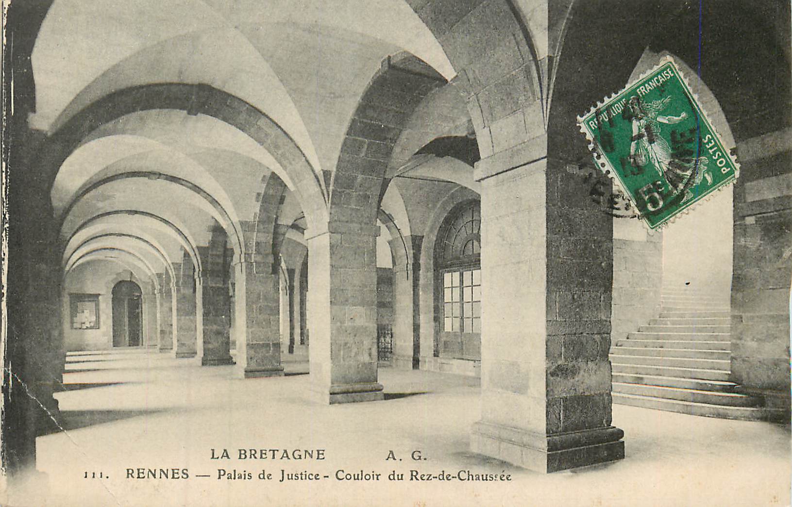Rennes — Palais de Justice — Couloir du Rez-de-Chaussée — A.G.