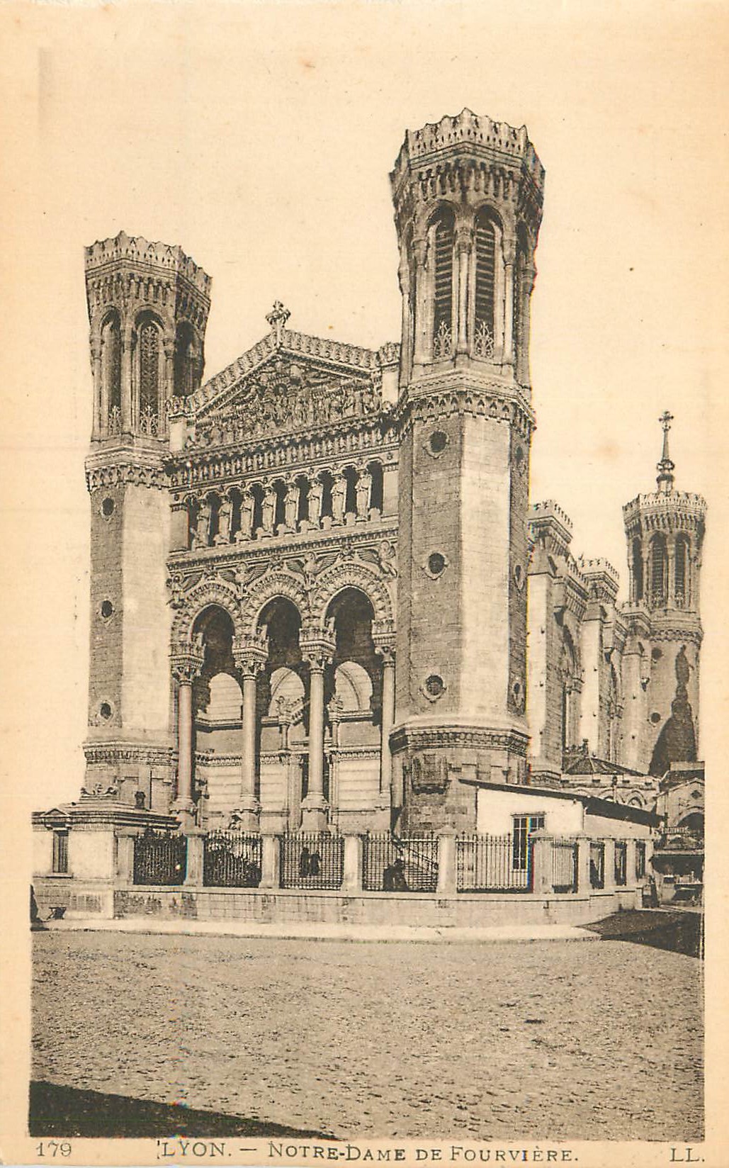 CPA Lyon Notre Dame de Fourviere