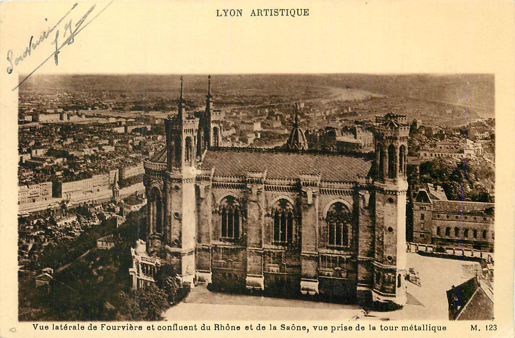 CPA Lyon Artistique Vue Laterale de Fourviere et Confluent du Rhone et de la Saone vue prise de la Tour Metallique