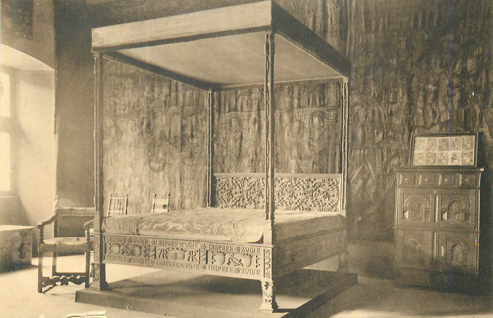 CPA Nancy Musee Historique Lorrain au Palais Ducal Salle des Tapisseries