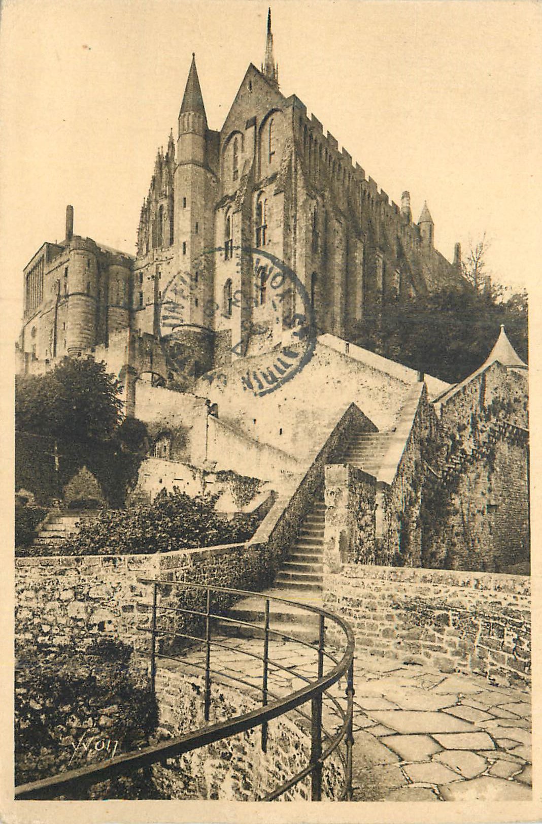 CPA Le Mont St Michel (Manche) la Douce France