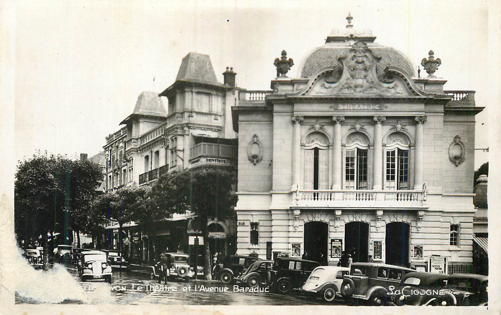 CPM Le Theatre et l'Avenue Baraduc Vittel