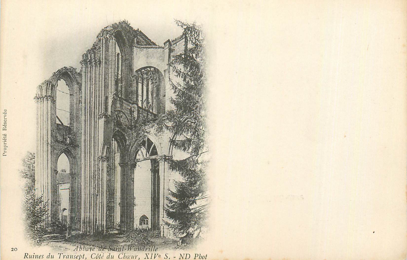 CPA Abbaye de Saint Wandrille Ruines du Transept Cote du Choeur XIVe S (carte 1900)