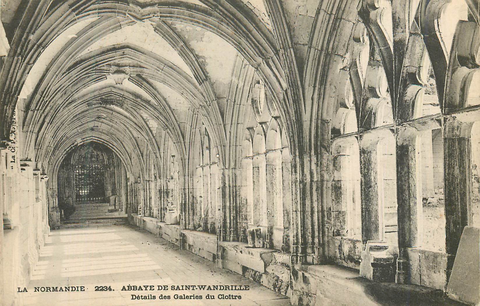 CPA Abbaye de Saint Wandrille La Normandie Details des Galeries du Cloitre