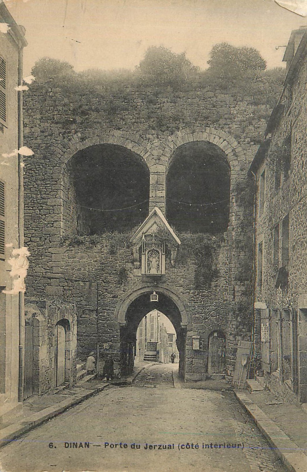CPA Dinan Porte du Jerzual (Cote Interieur)