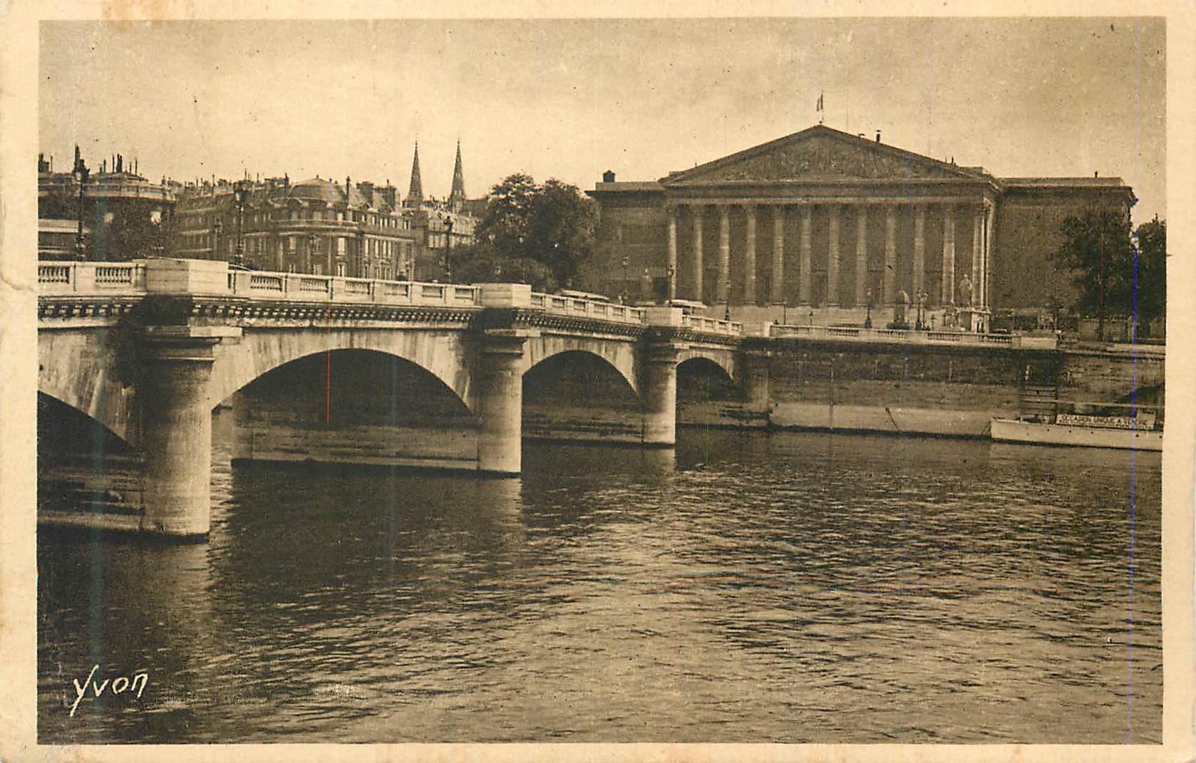 CPA Paris en Flanant La Chambre des Deputes et le Pont de la Concorde