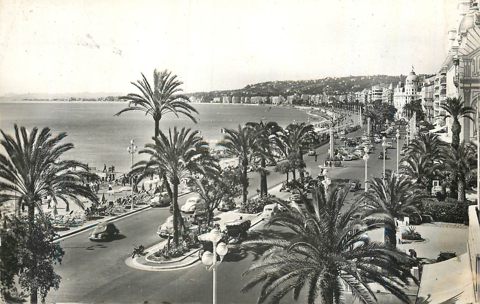 CPM Nice La Cote d'Azur La Promenade des Anglais