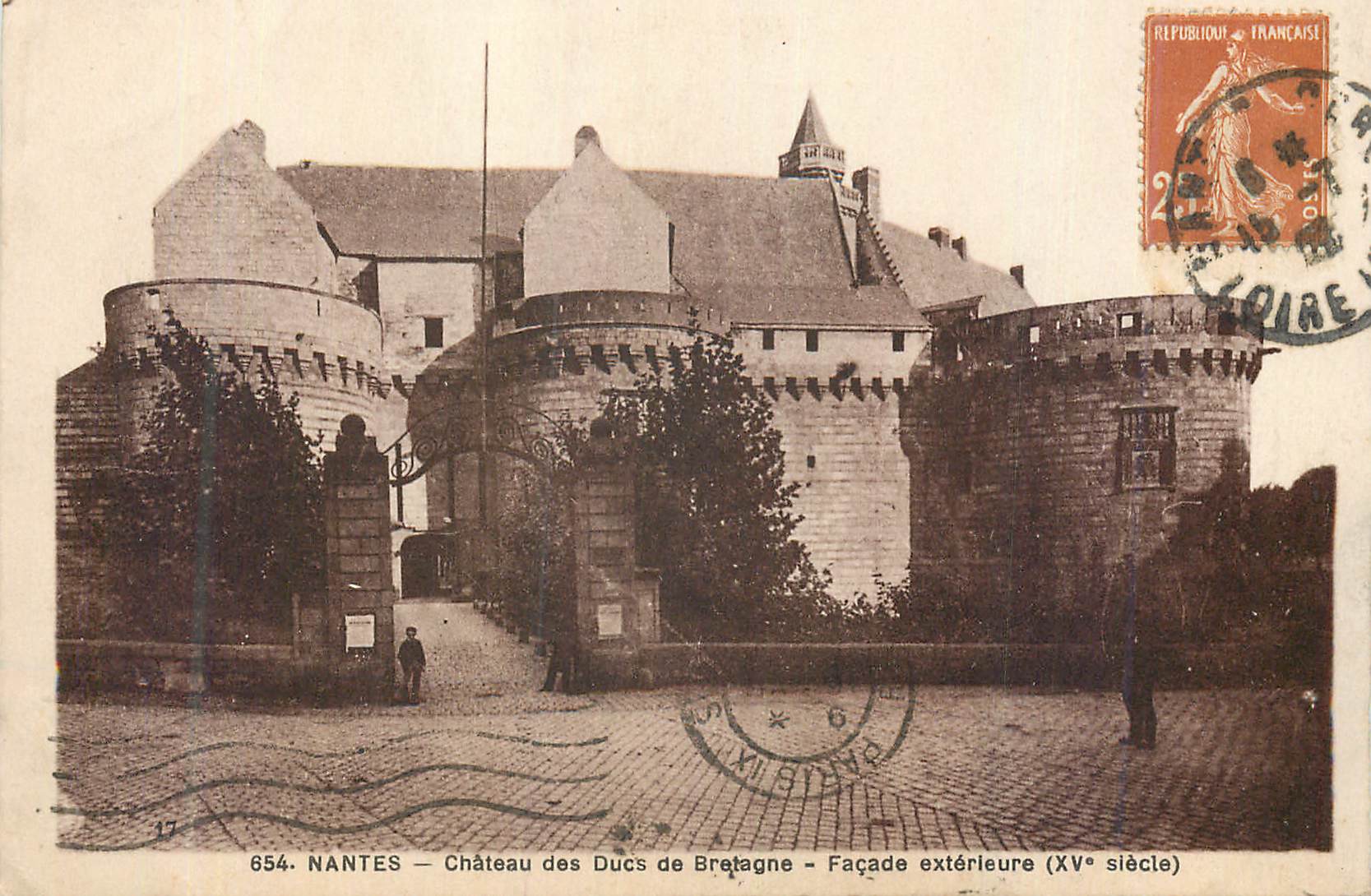 CPA Nantes Chateau des Ducs de Bretagne Facade Exterieure (XVe Siecle)
