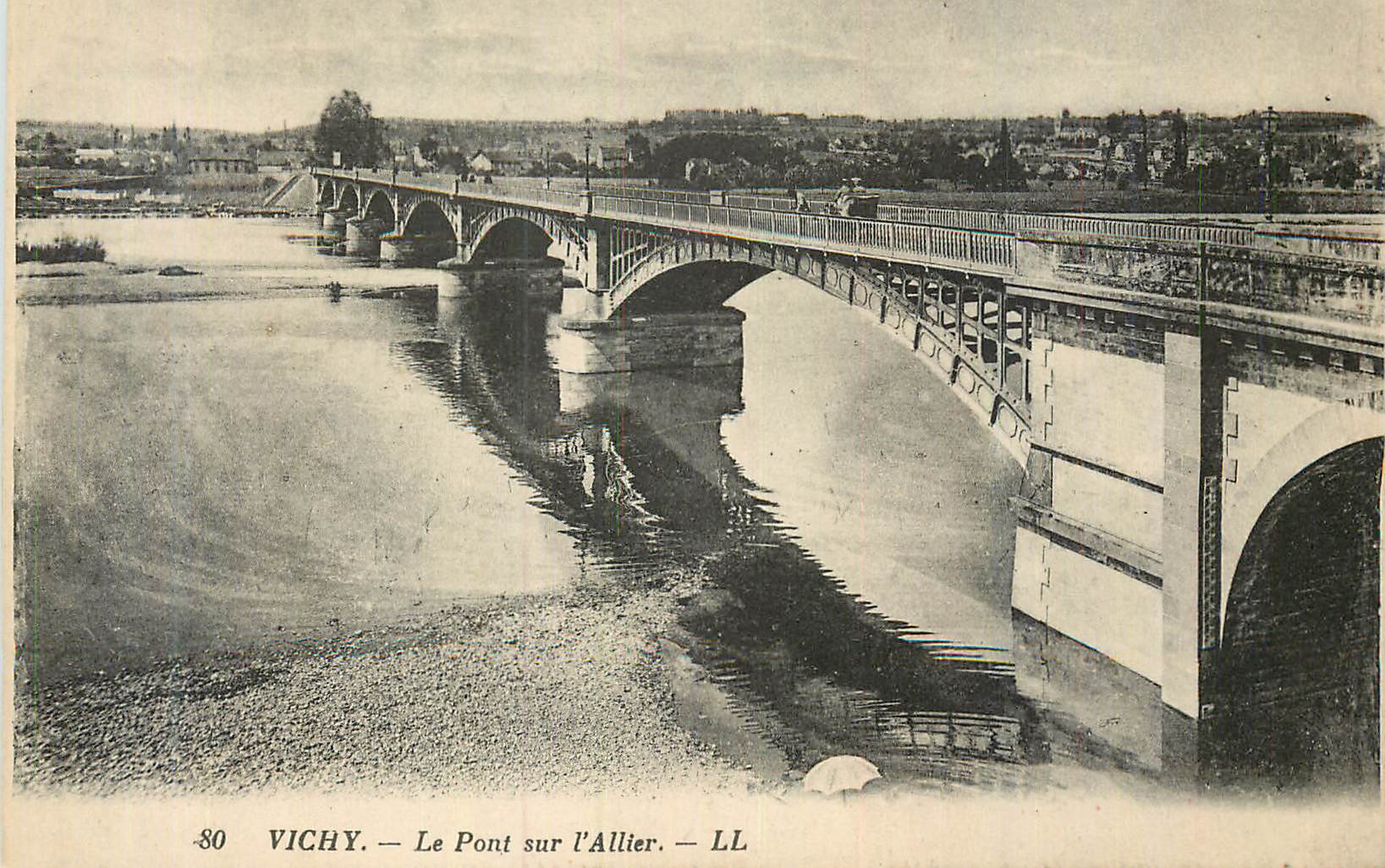 CPA Vichy Le Pont sur l'Allier