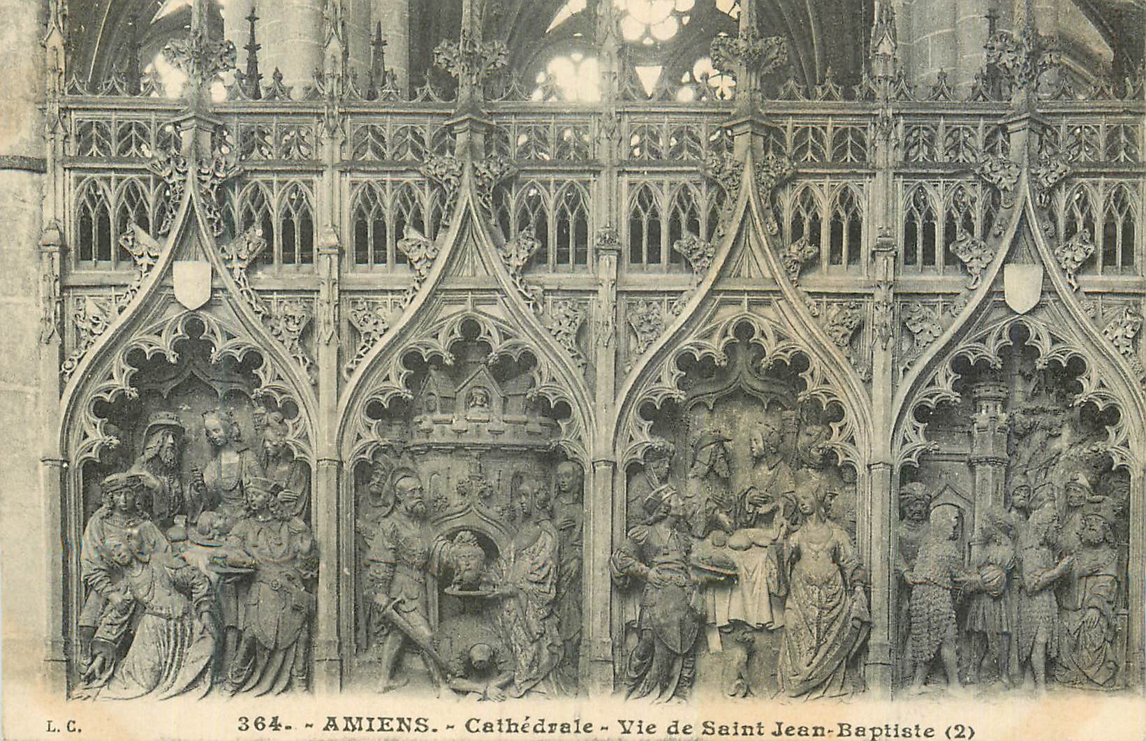 CPA Amiens Cathedrale vie de Saint Jean Baptiste
