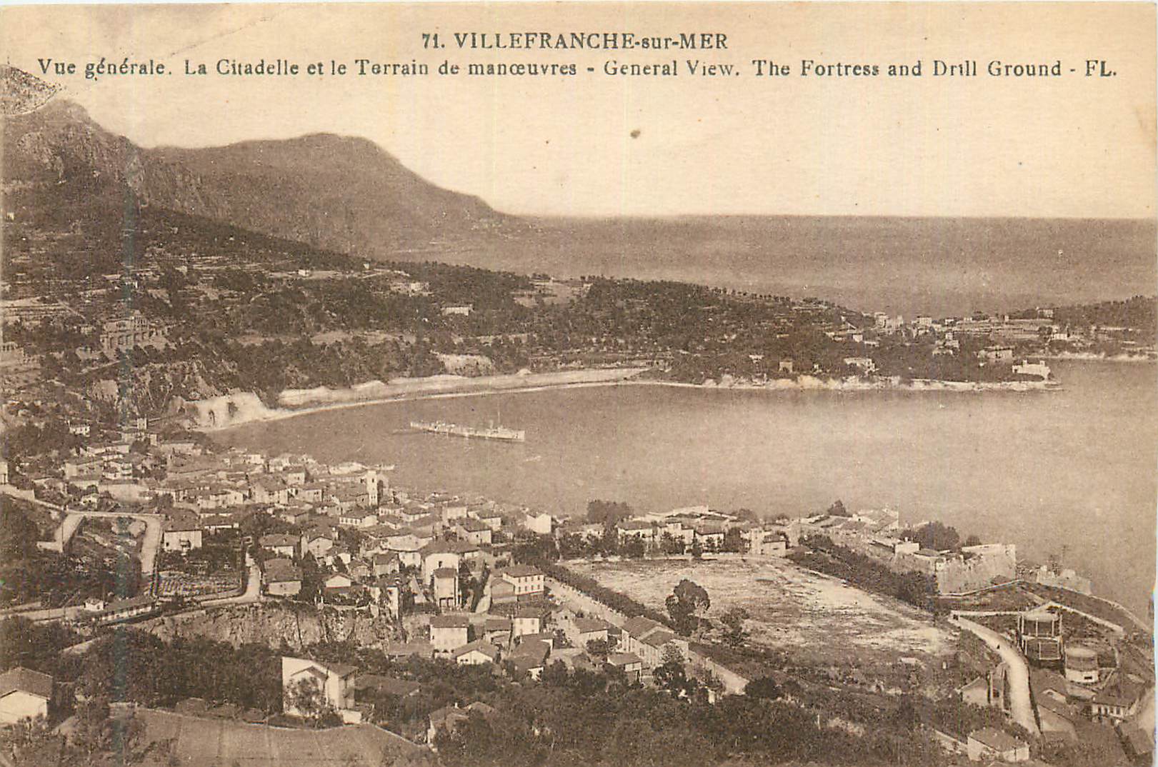 CPA Villefranche sur Mer Vue Generale La Ciradelle et le Terrain de Manoeuvres