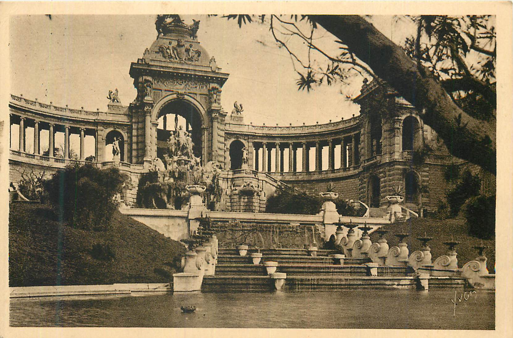 CPA Marseille (Bouches du Rhone) La Douce France Le Palais Longchamp