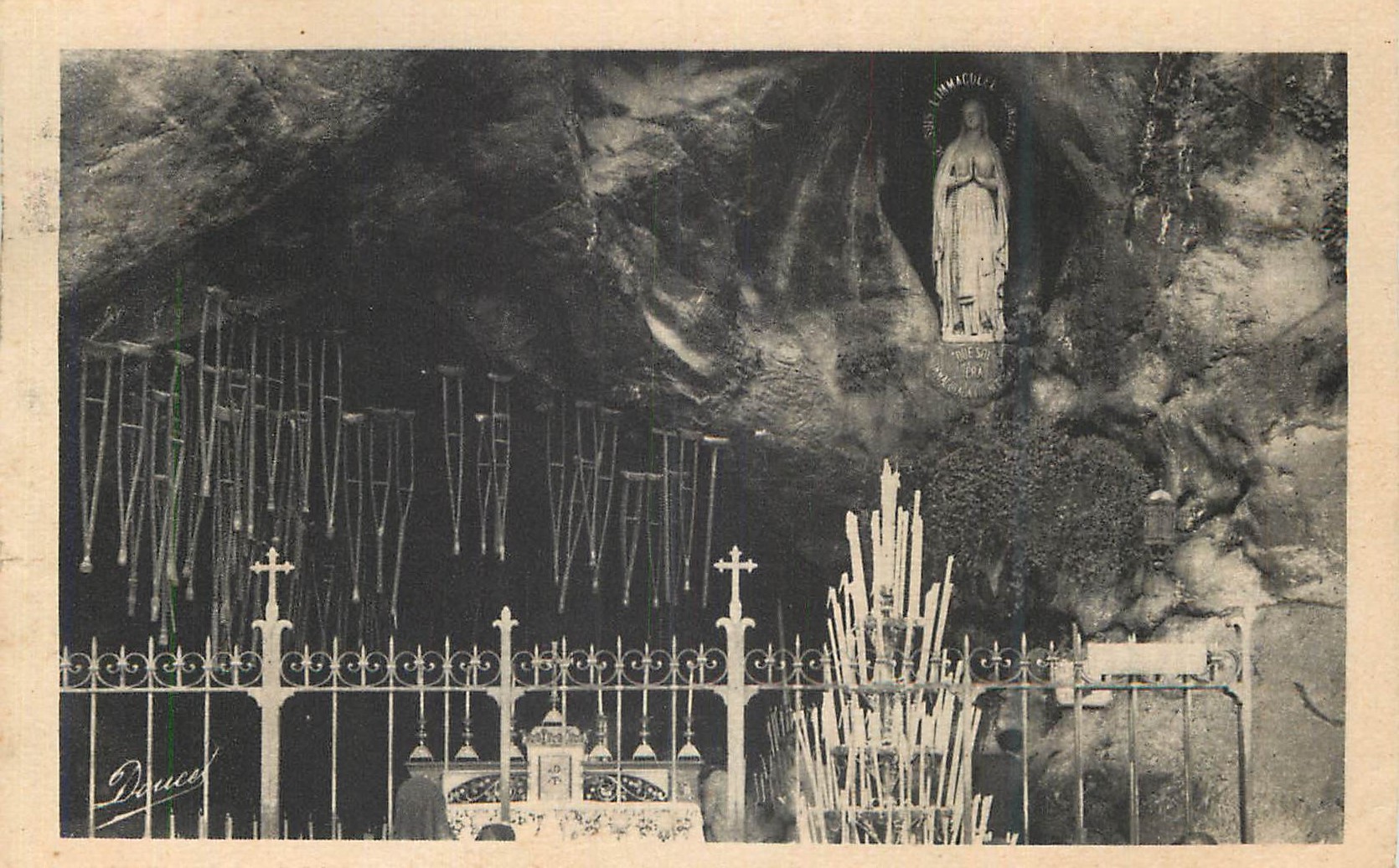 CPA Lourdes La Grotte Miraculeuse