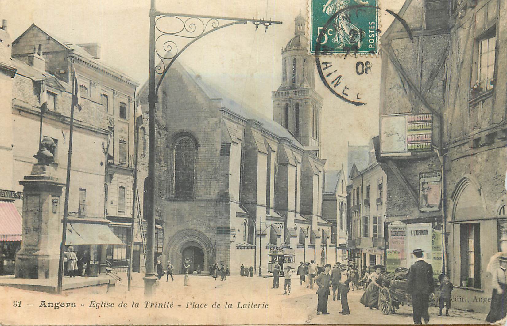 CPA Angers Eglise de la Trinite Place de la Laiterie