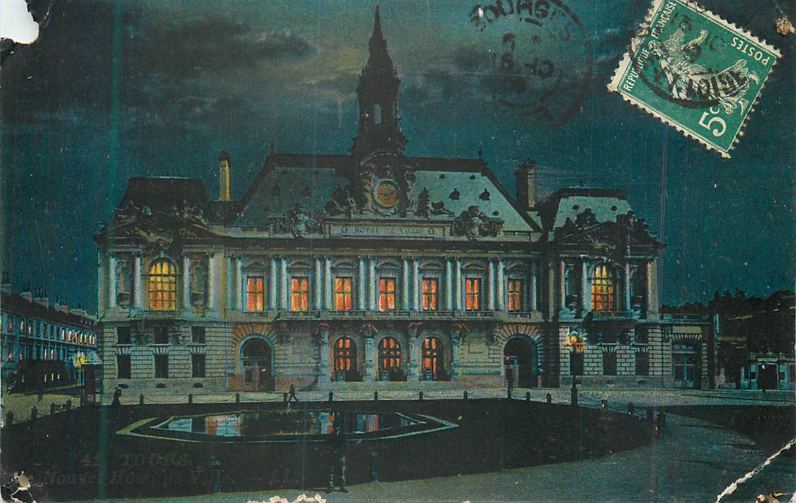 CPA Tours Le nouvel hotel de ville