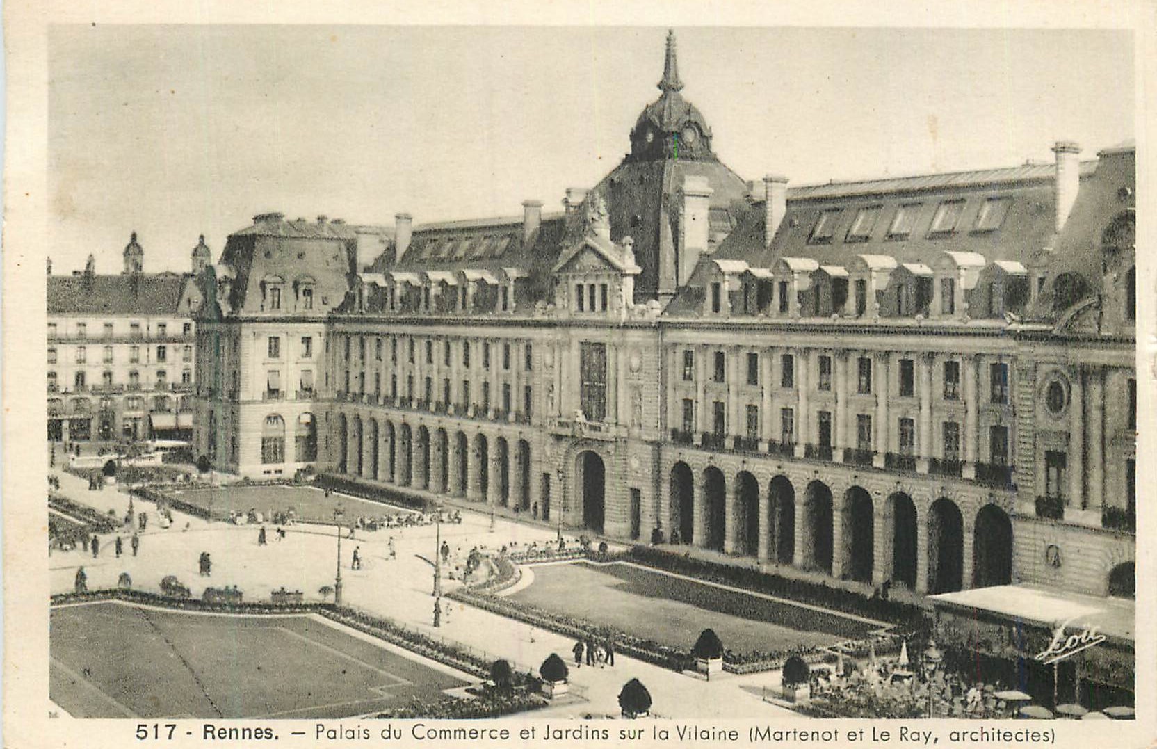 Rennes. — Palais du Commerce et Jardins sur la Vilaine (Martenot et Le Ray, architectes)