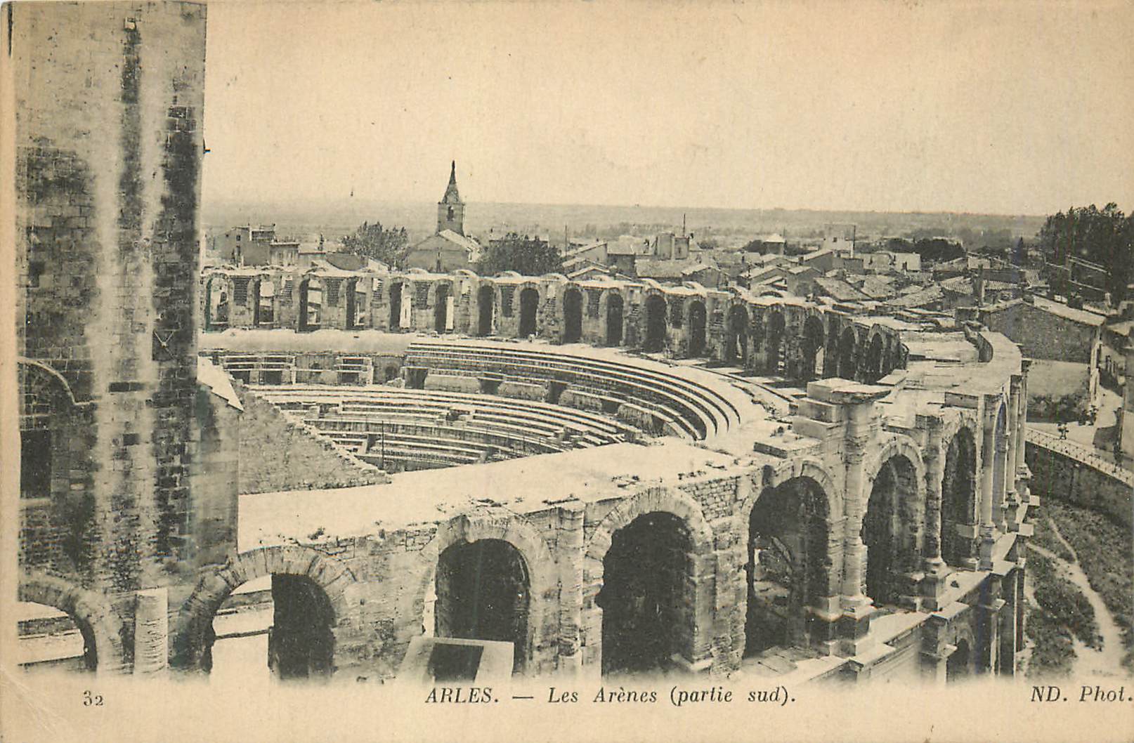 CPA Arles Les Arenes (Partie Sud)