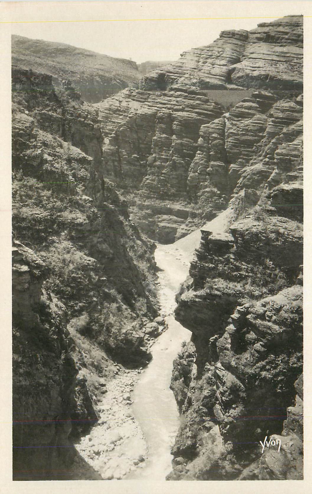 CPM Guillaumes La Douce France Les Gorges de Daluis