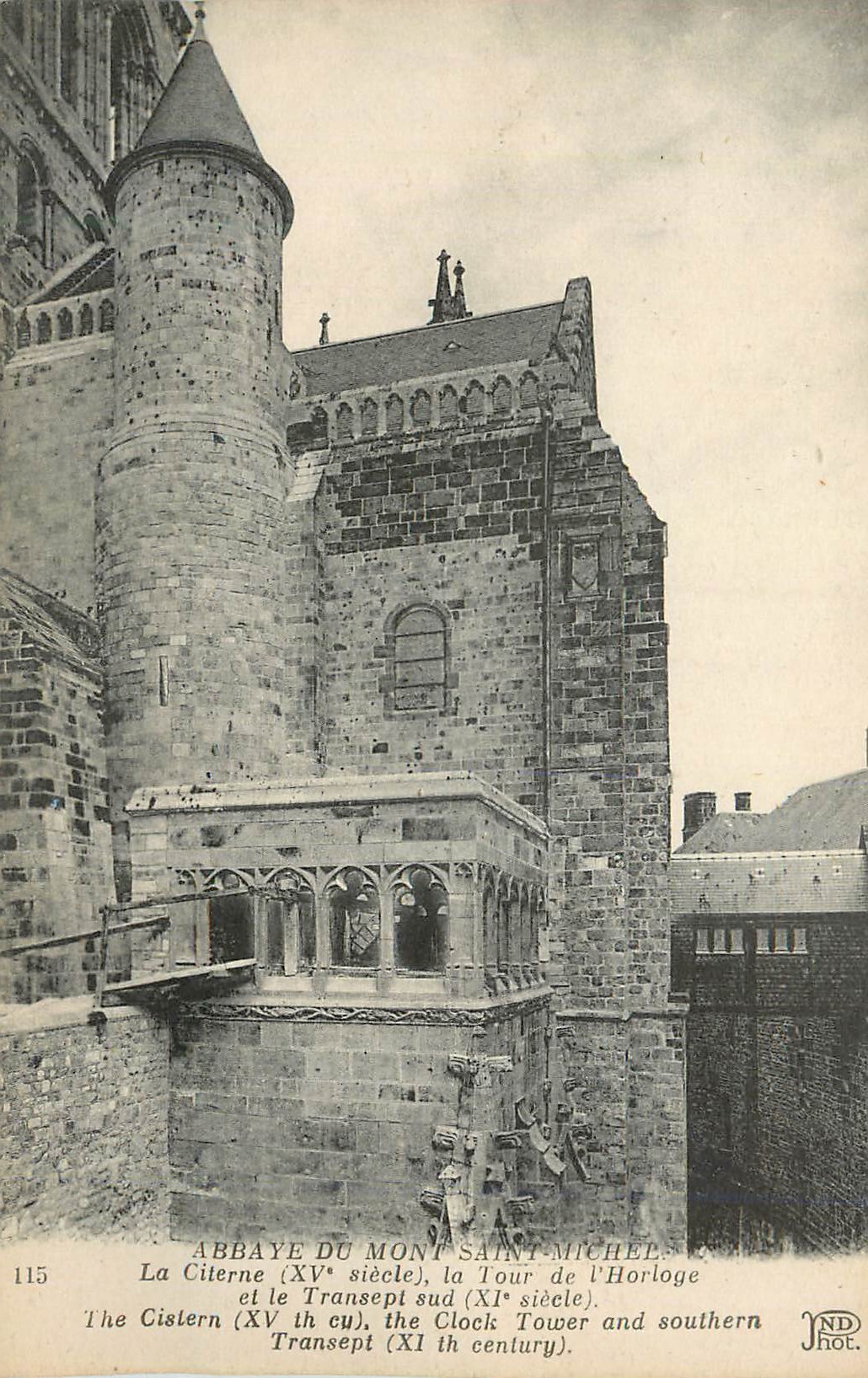 Abbaye du Mont-Saint-Michel — Cistern (XVe siècle), Tour de l'Horloge et Transept sud (XIe siècle)