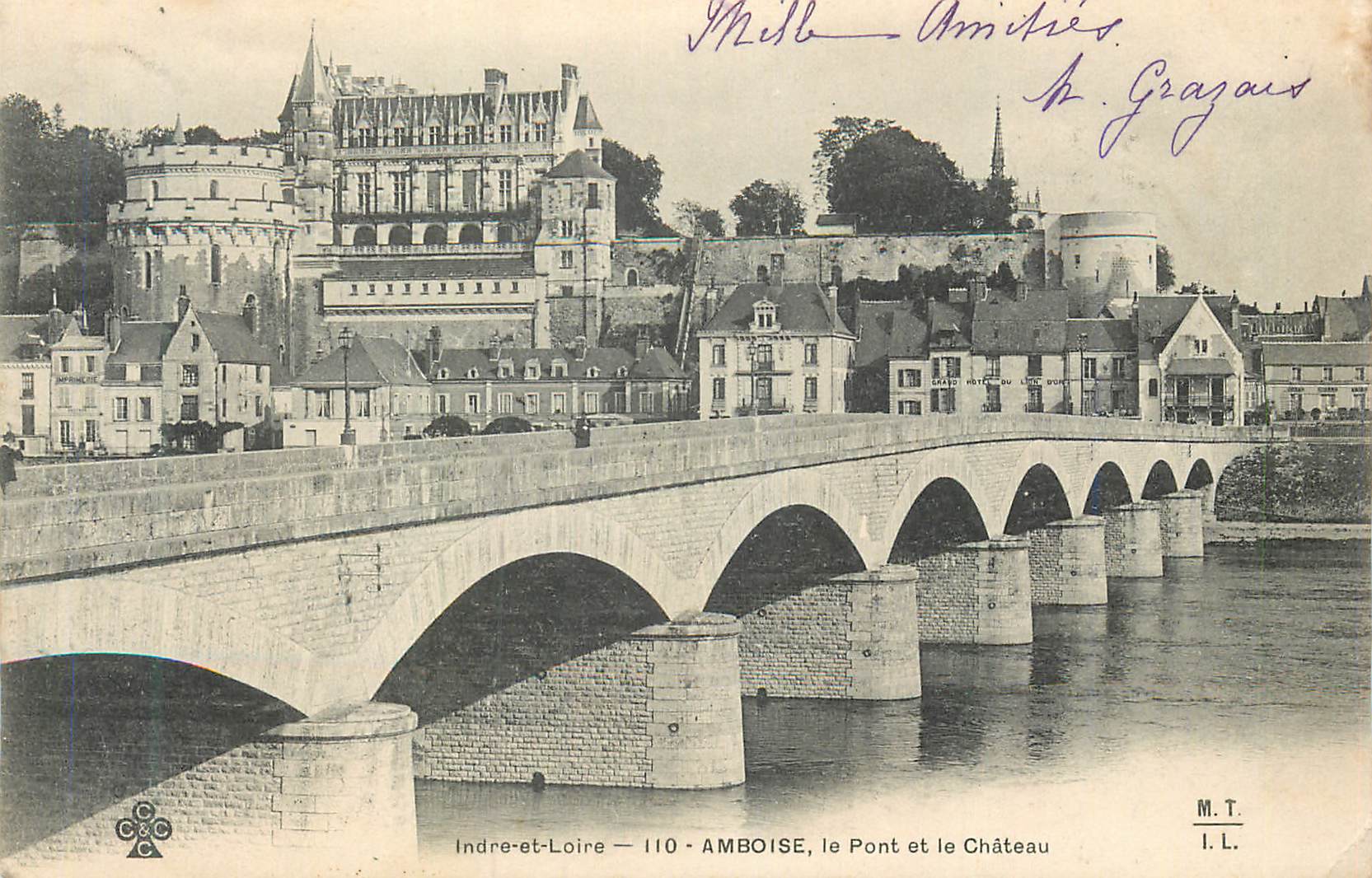 CPA Amboise Indre et Loire Le Pont et le Chateau
