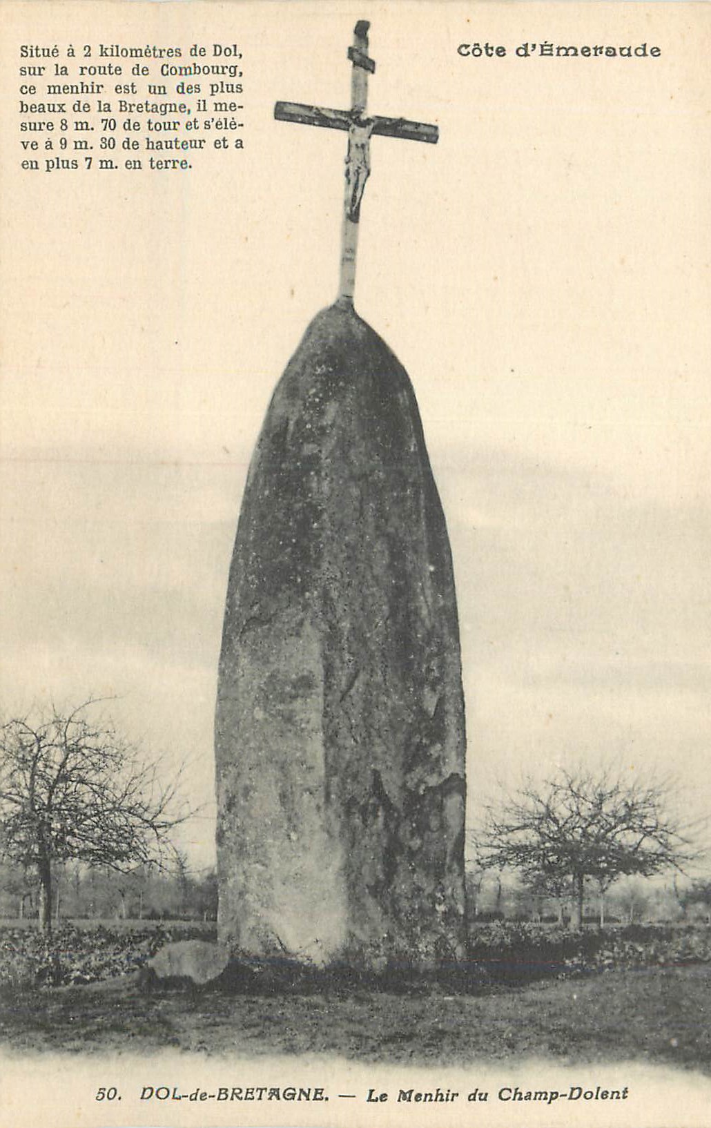CPA Dol de Bretagne Cote d'Emeraude Le Menhir du Champ Dolent